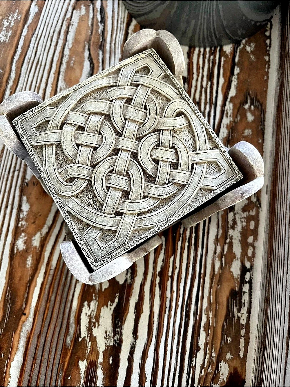 Out of Ireland Celtic Knot Stone-Look Resin Coaster Set with Holder Coaster Set